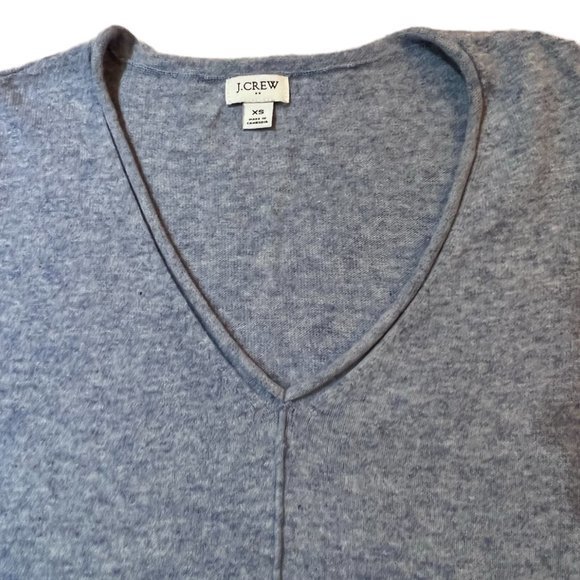 Women's J. Crew V-Neck Rolled Hem Sweater Wool Blend‎ Size XS - Picture 4 of 6